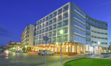 Ibiscus Hotel, 1, karpaten.ro